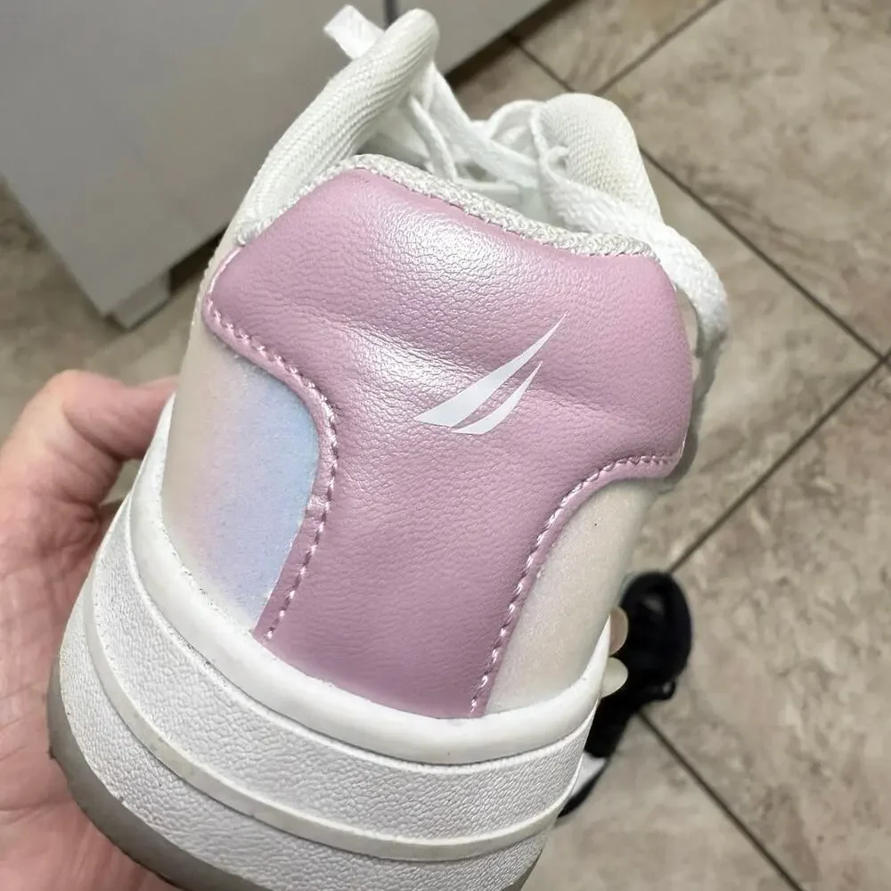 Nautica girls Stafford size 4 sneakers. Excellent condition. Pink & white.